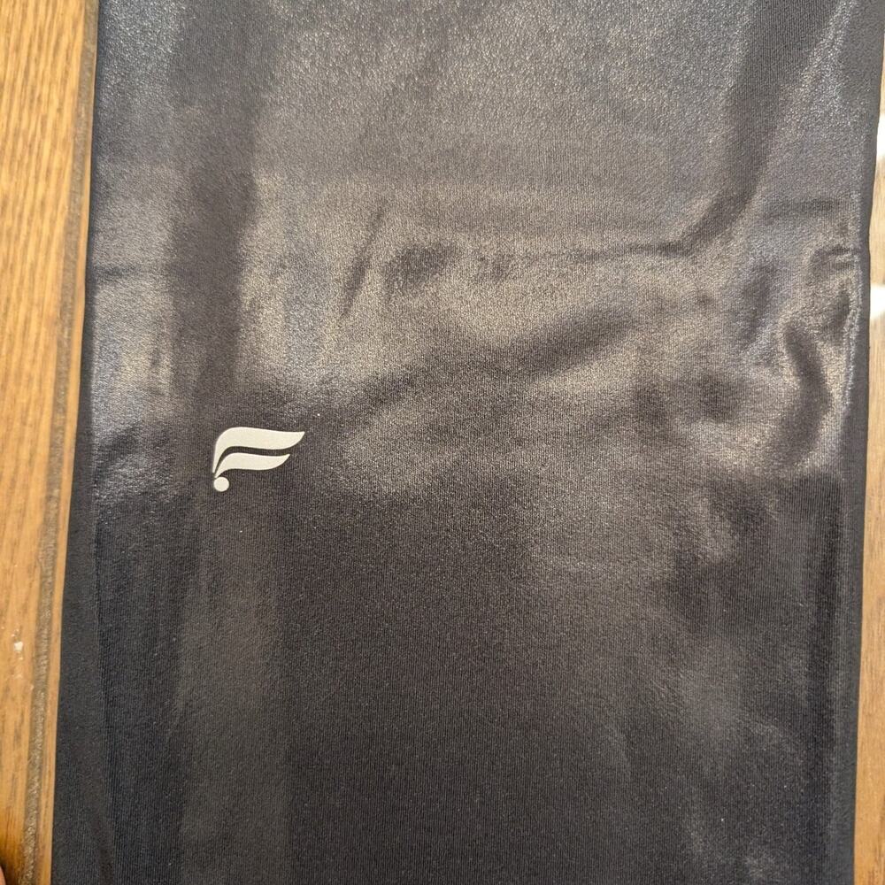 Women's Fabletics Anywhere Shine Motion365+ Split Hem Legging Size M - Picture 6 of 9